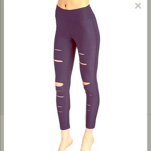 NWT VOGO ATHLETICA CUT OUT NAVY BLUE LEGGINGS L